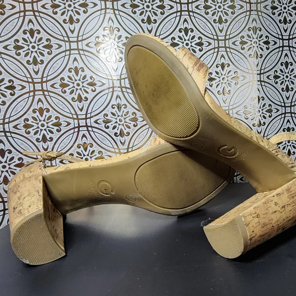 GUESS Cork Heels - 3inch - size 6 - Picture 3 of 5